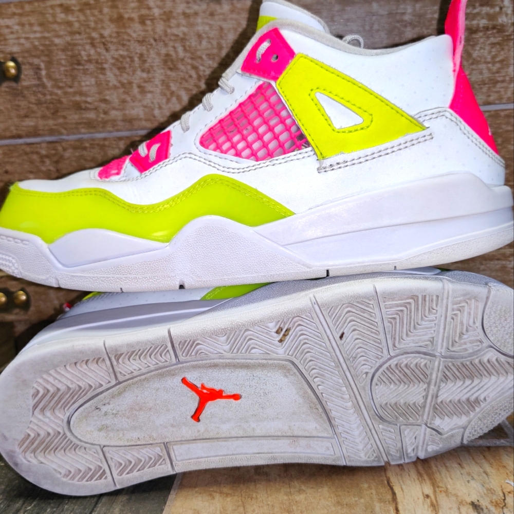 Nike Air Jordan 4 Retro 'Lemon Venom' Youth Size 2.5Y